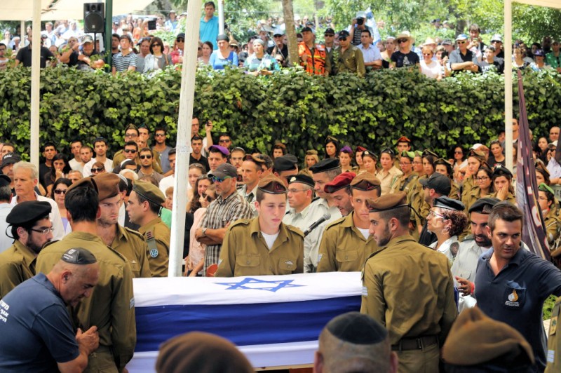 249H3-Jerusalem.-funeral-of-Max-Steinberg-6253--1024x682